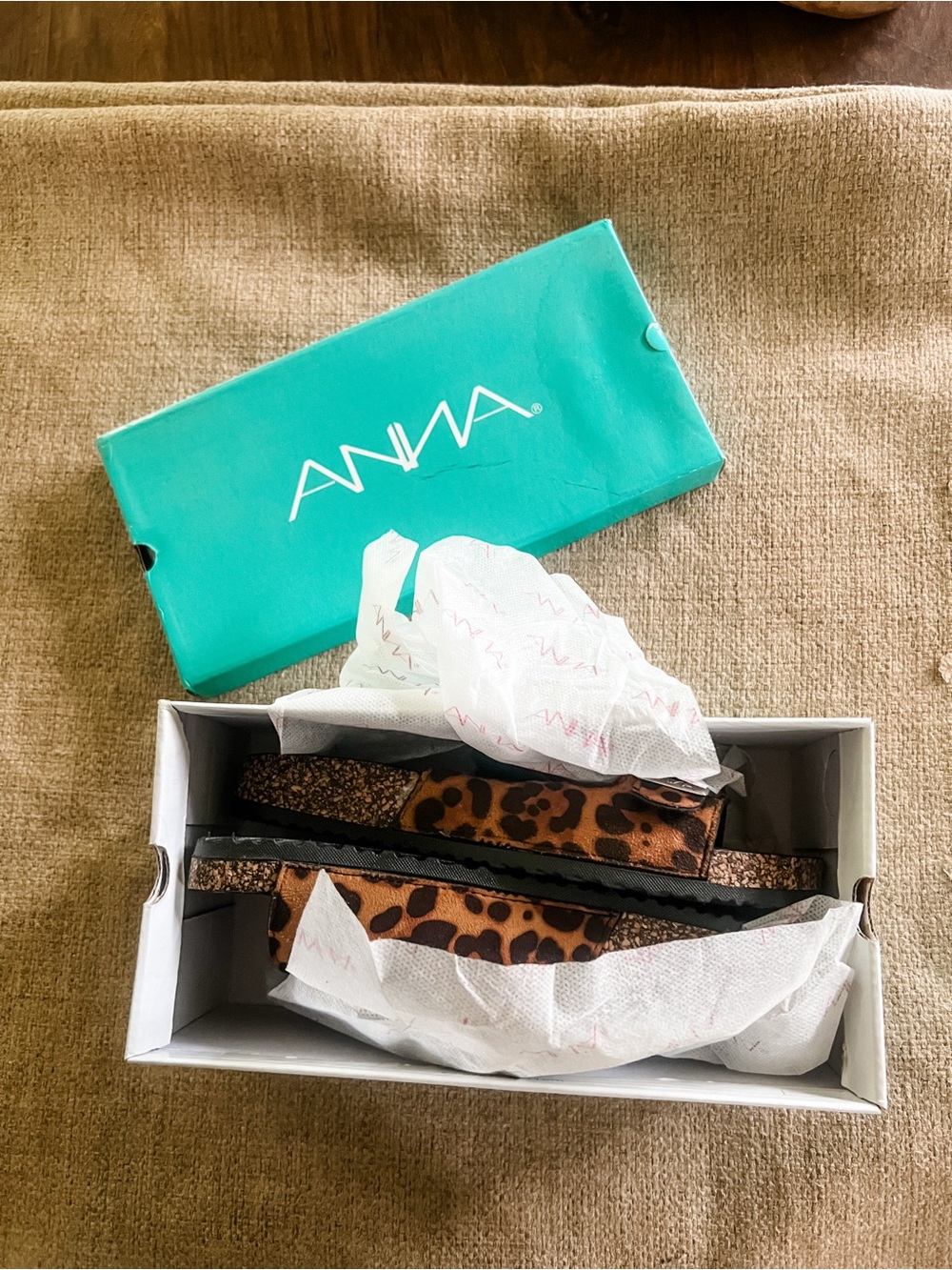 BNIB ANNA Glory-100 Leopard Faux Suede Buckle Slide Sandals 7.5 - Picture 5 of 6